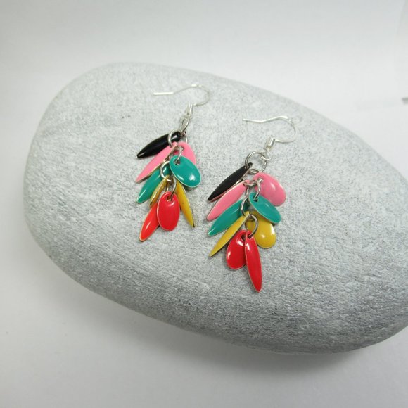 Multi colored enamel drop earrings - Picture 3 of 10